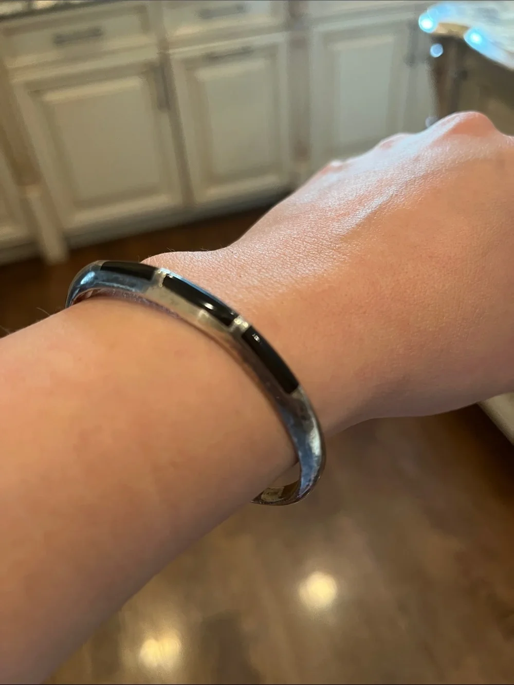 Sterling/onyx vtg Sleek Black and Silver Enamel Bangle Bracelet